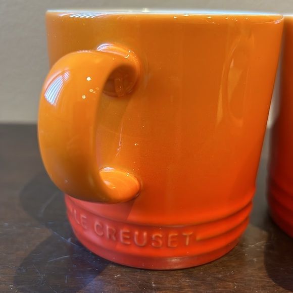 Le Creuset 12 oz Coffee Mugs Orange Ombre Set of 2 New - Picture 2 of 2